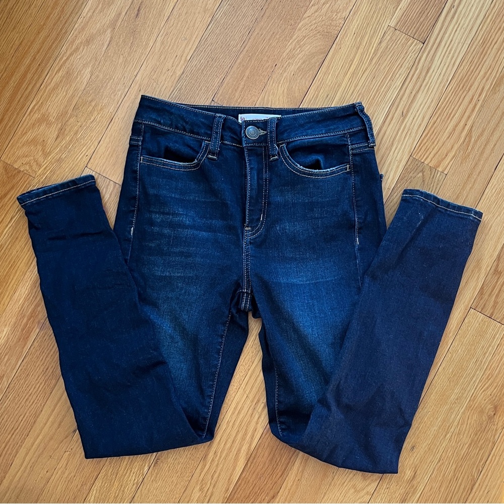 SO Dark Blue Juniors Jeans Jeggings size 1 short 25 waist.